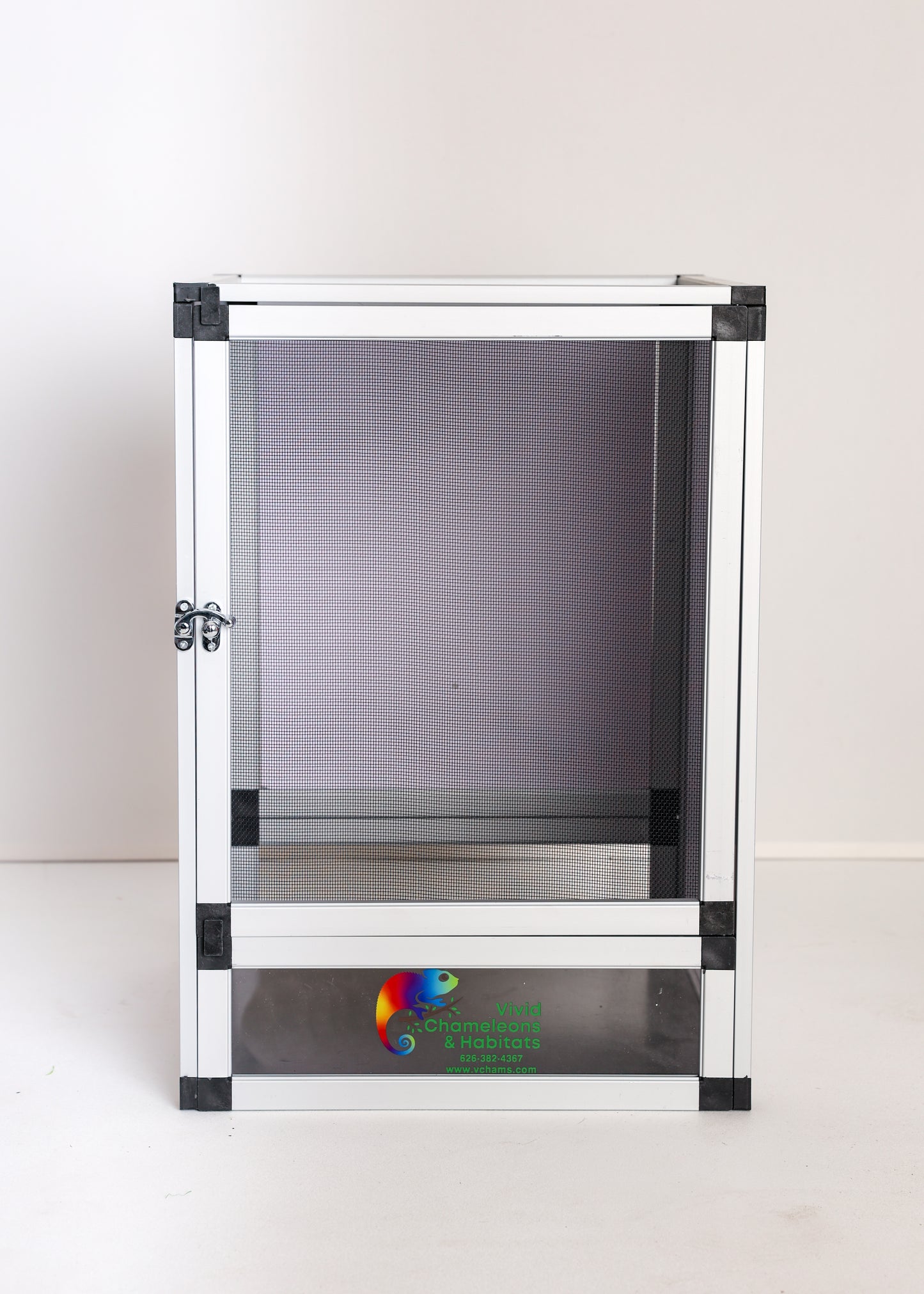 Size 18: 18"x18"x32" All-In-One Essential Chameleon Kit
